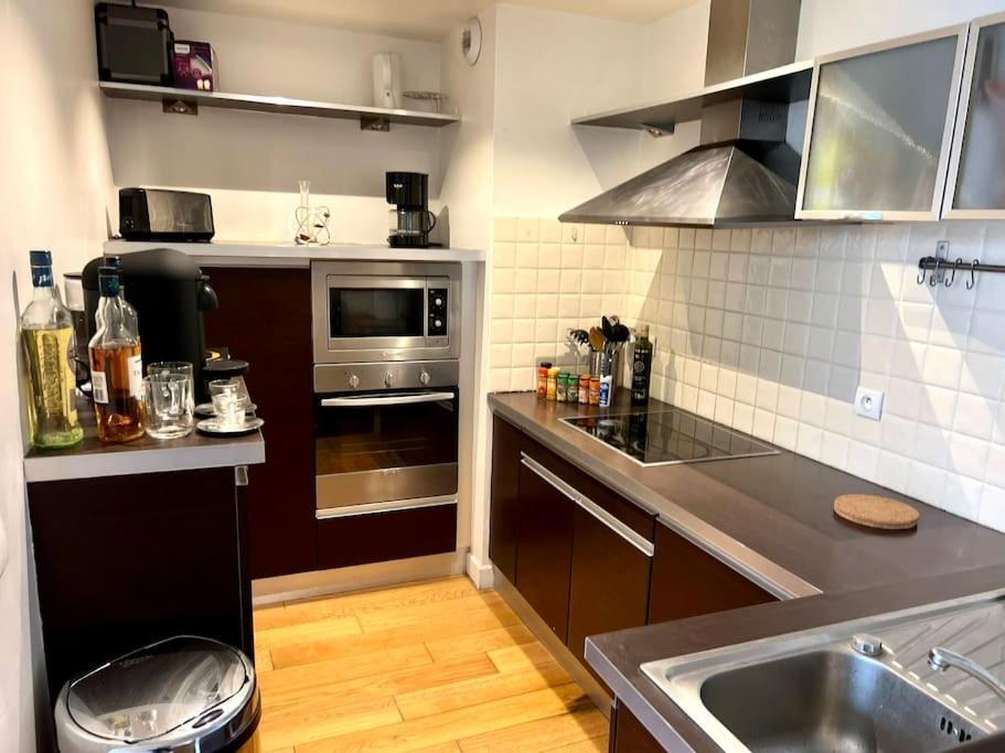 Champs Elysees-belle Terrasse, Luxueux Appartement Parijs
