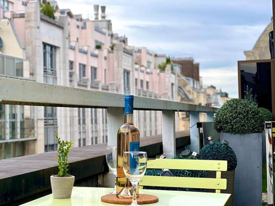 Champs Elysees-belle Terrasse, Luxueux Appartement *