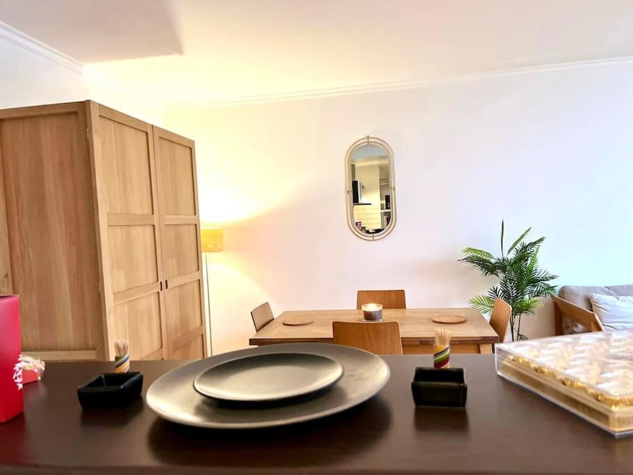 Appartement Champs Elysees-belle Terrasse, Luxueux Parijs